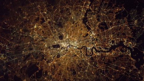 1039 Astronaut Tim Peake Tweets Amazing Photo Of London From Space