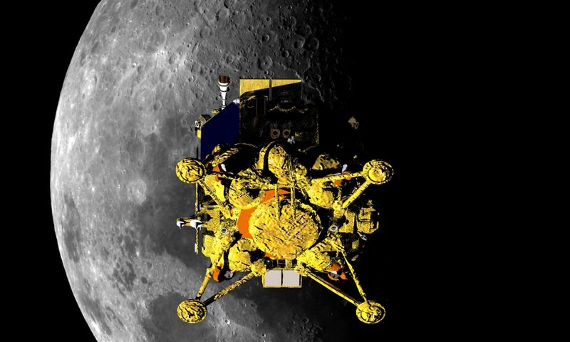 Lunar 25 crashes into the moon. 